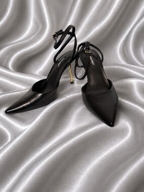 Nine West Black Pointed Toe Ankle-Strap Stiletto Heels with Gold Heel